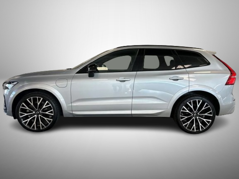 Volvo XC 60 Recharge T8 R-Design (4)