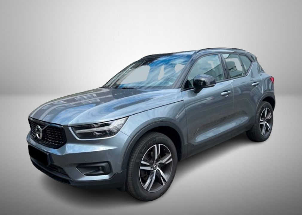 Volvo XC 40 D4 AWD R-Design (3)