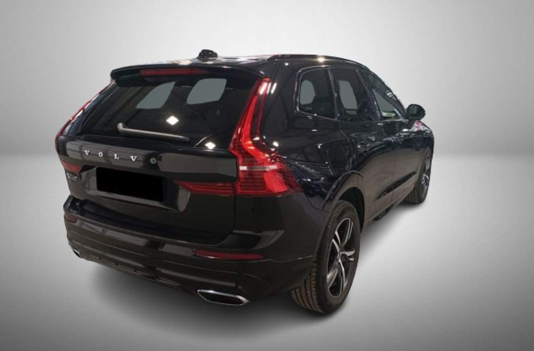 Volvo XC 60 B4 AWD R-Design (5)