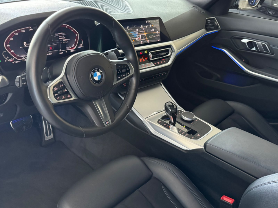 BMW Seria 3 320i xDrive M-Sport - foto 8