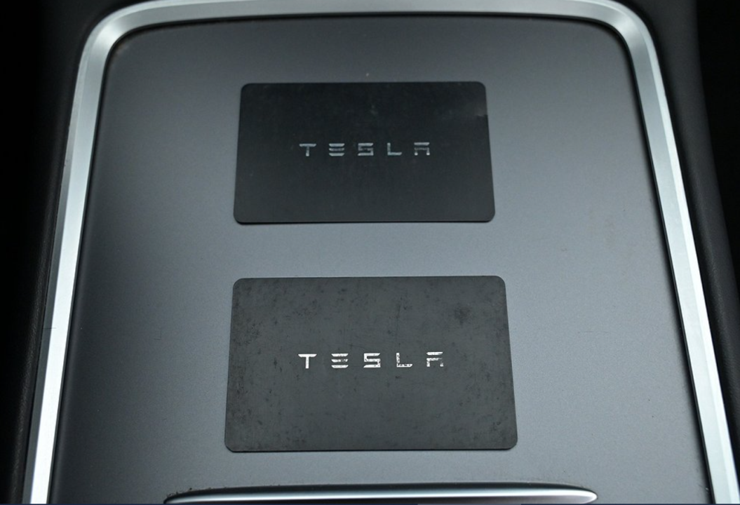Tesla Model 3 Standard Range - foto 11