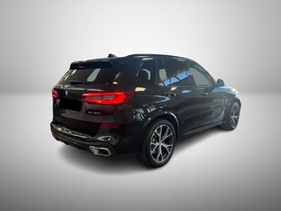 BMW X5 xDrive30d M-Sport (3)