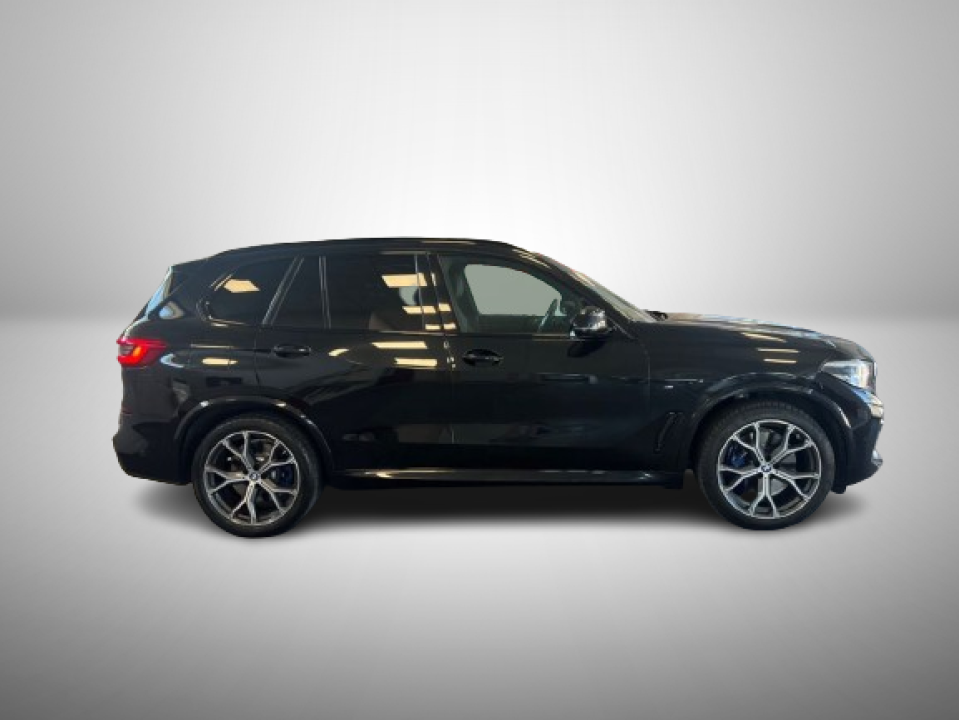 BMW X5 xDrive30d M-Sport (2)