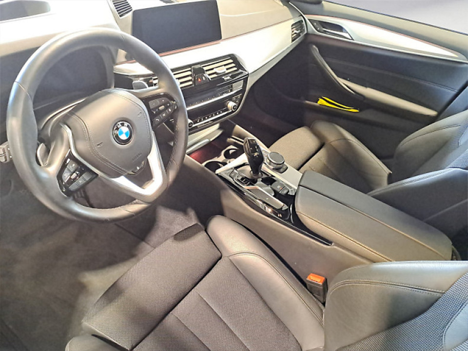 BMW Seria 5 520d xDrive Limuzina - foto 8