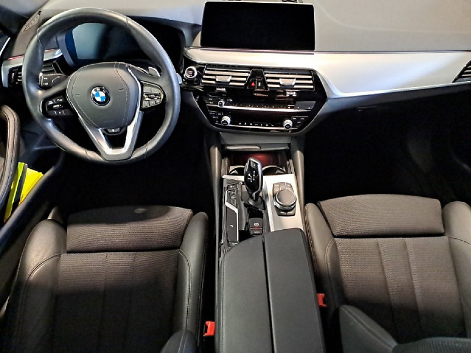 BMW Seria 5 520d xDrive Limuzina - foto 7