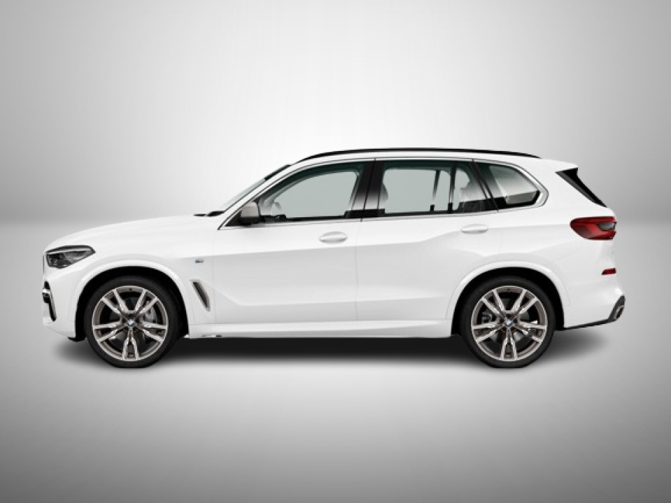 BMW X5 M50d (2)