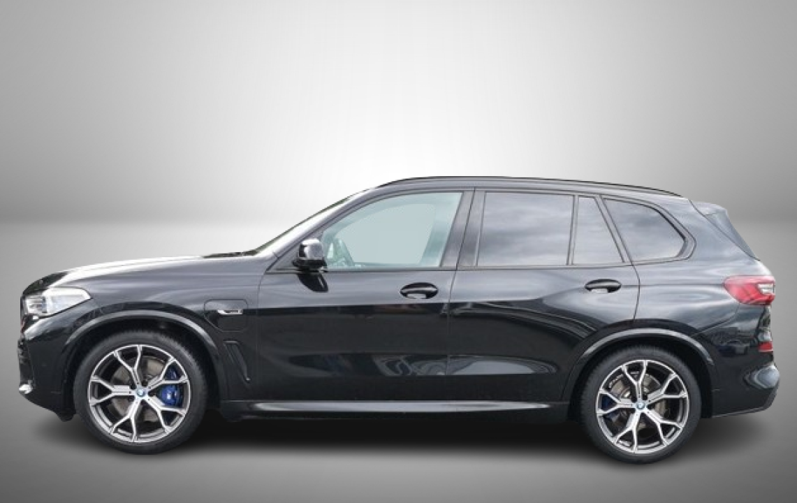 BMW X5 xDrive45e M-Sport (2)