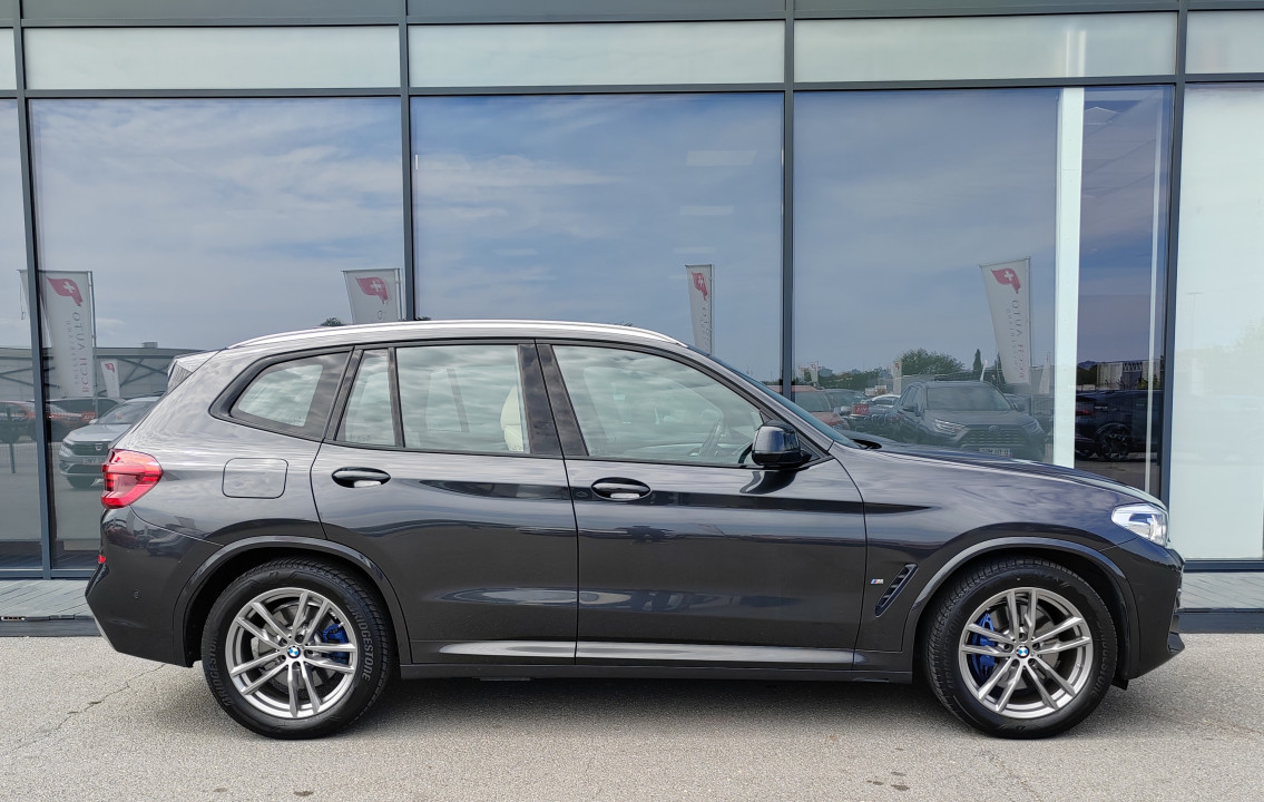 BMW X3 xDrive30e M-Sport (2)