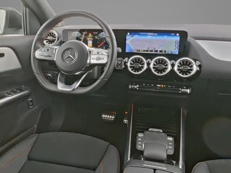 Mercedes-Benz GLA 250 AMG Line 4Matic - foto 10