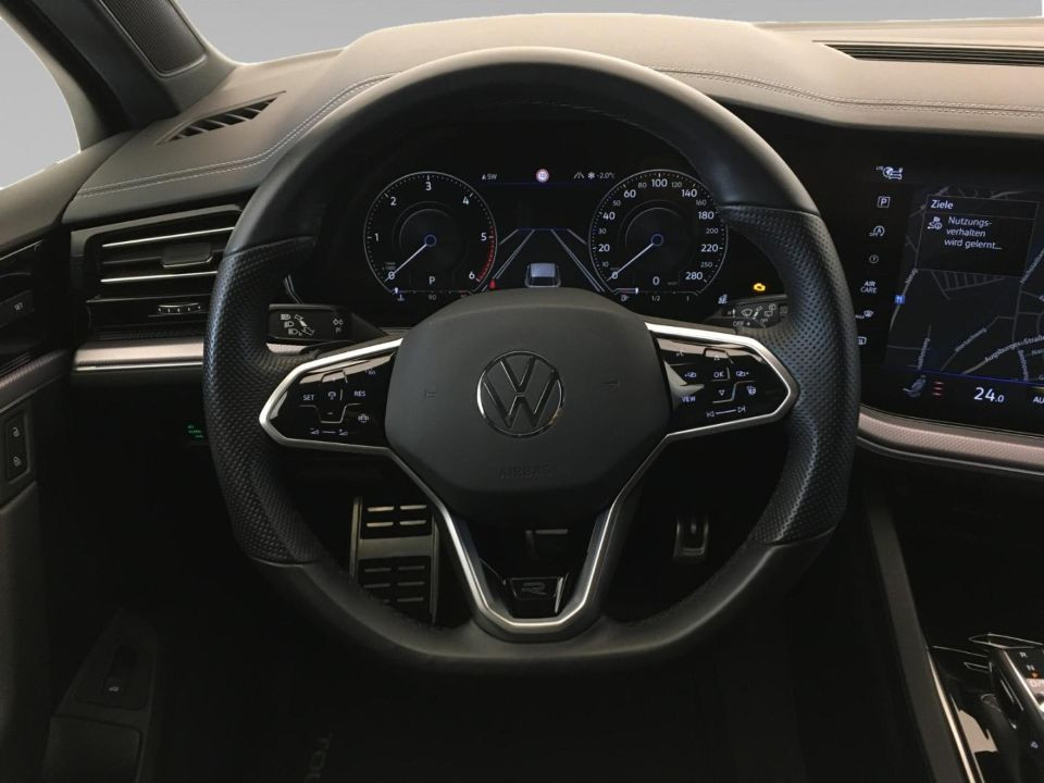 Volkswagen Touareg R-Line TDI (5)