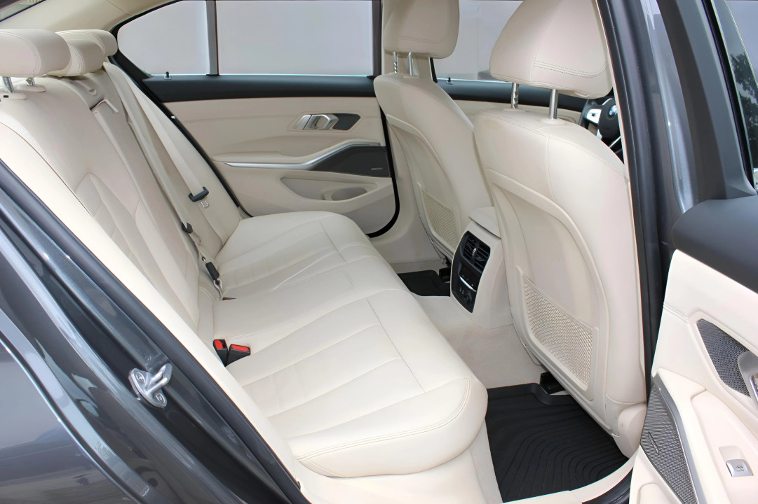 BMW Seria 3 330e Luxury Line - foto 11