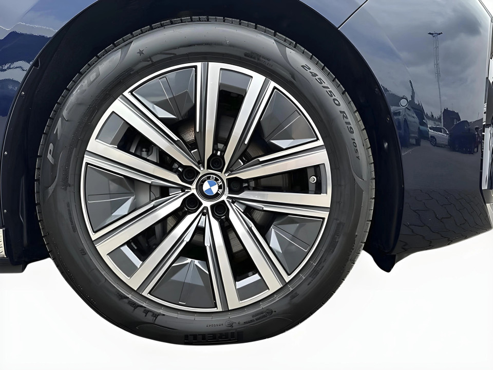 BMW Seria 7 750e xDrive Sedan - foto 11