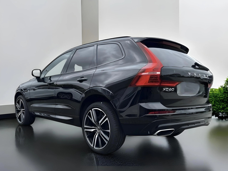 Volvo XC 60 R Design AWD B4 (4)