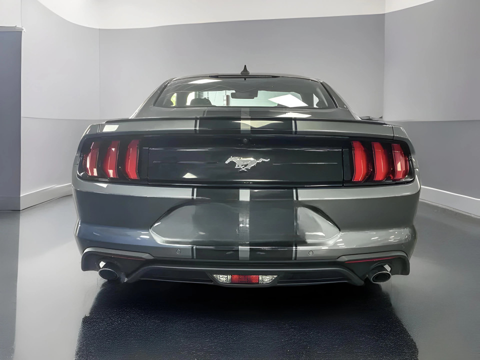 Ford Mustang Fastback 2.3 Eco Boost - foto 7