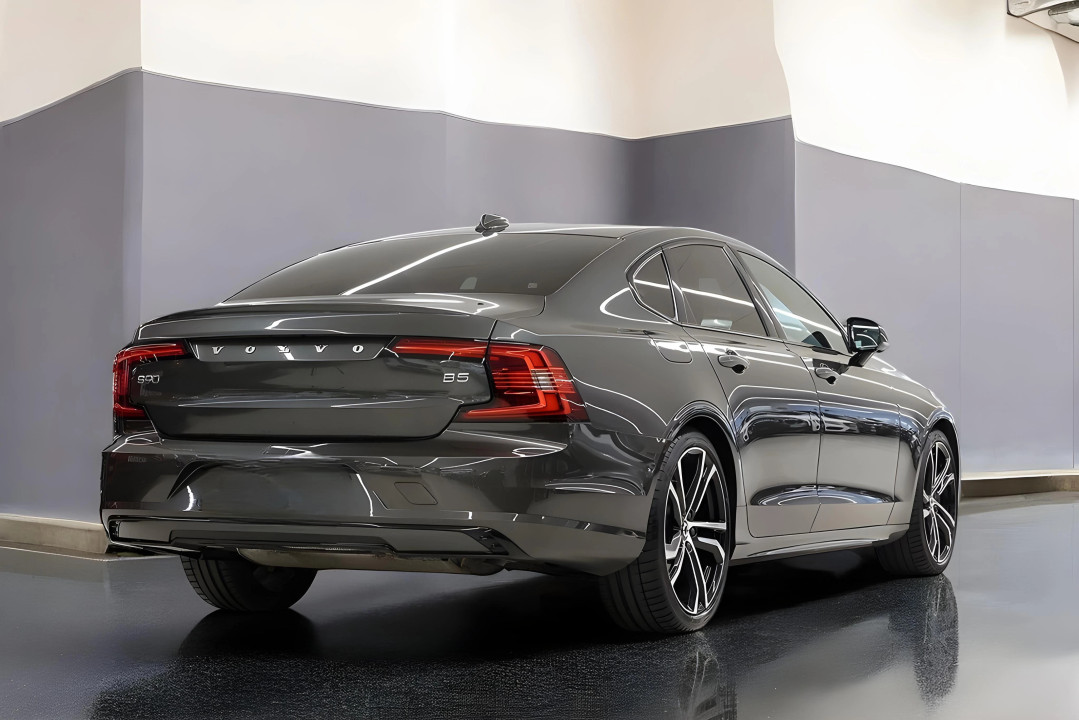 Volvo S90 B5 (4)