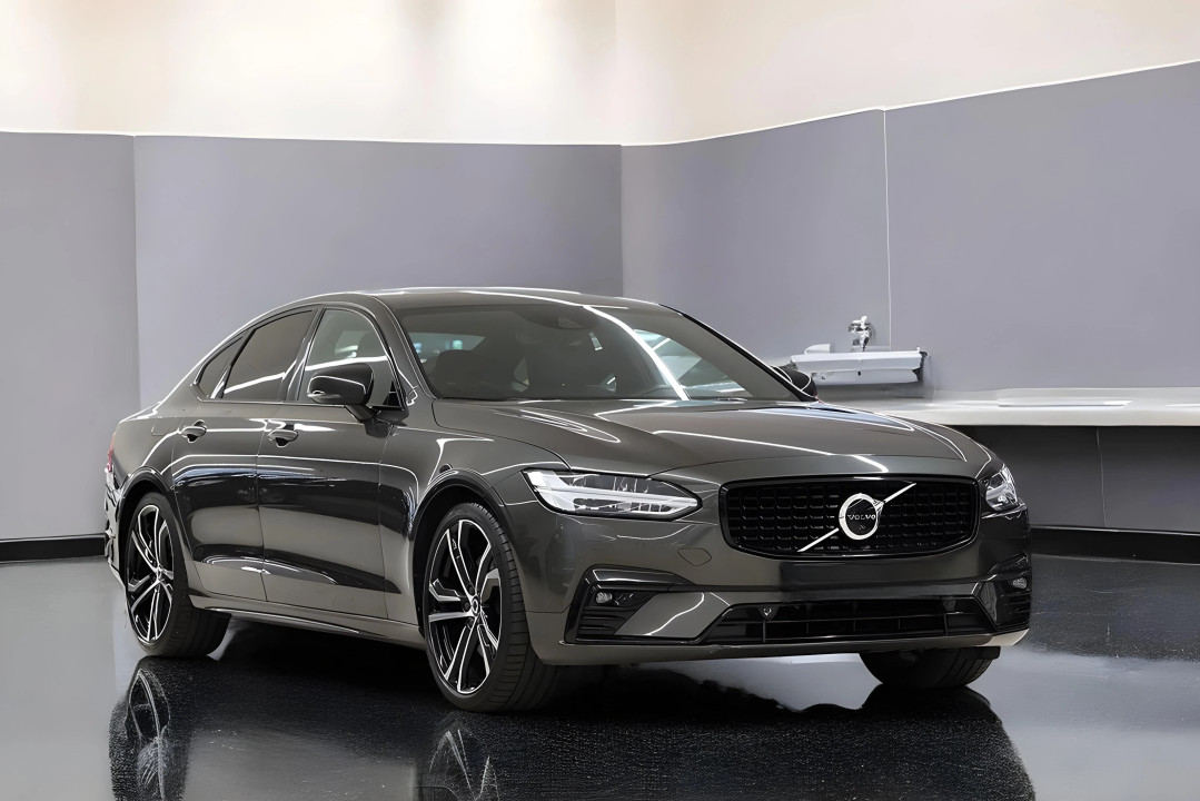 Volvo S90 B5 (3)