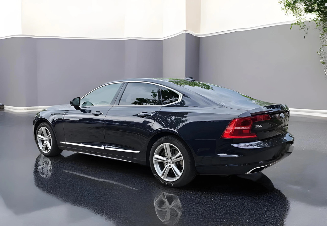 Volvo S90 T6 AWD (4)