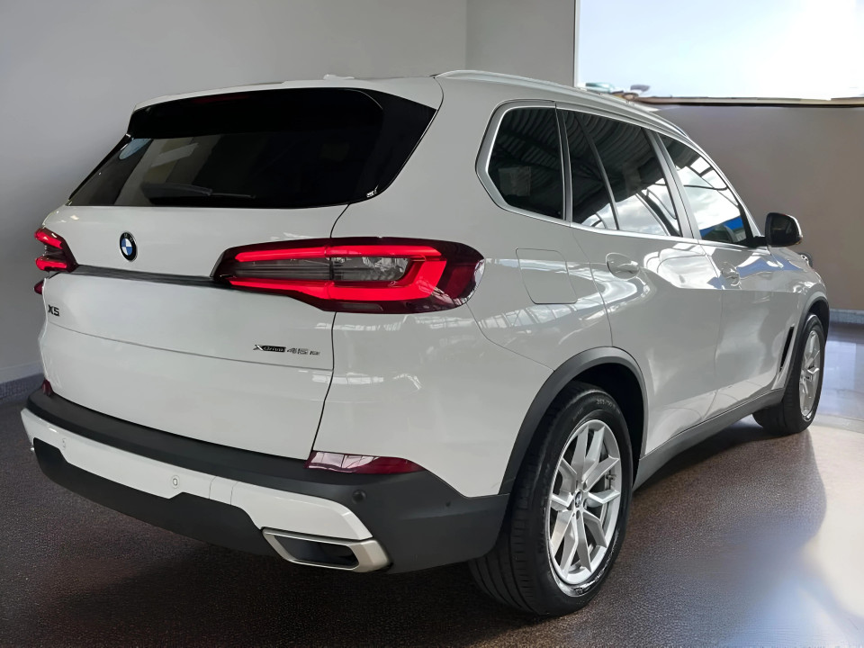 BMW X5 xDrive 45e Plug in Hybrid Benzina (5)