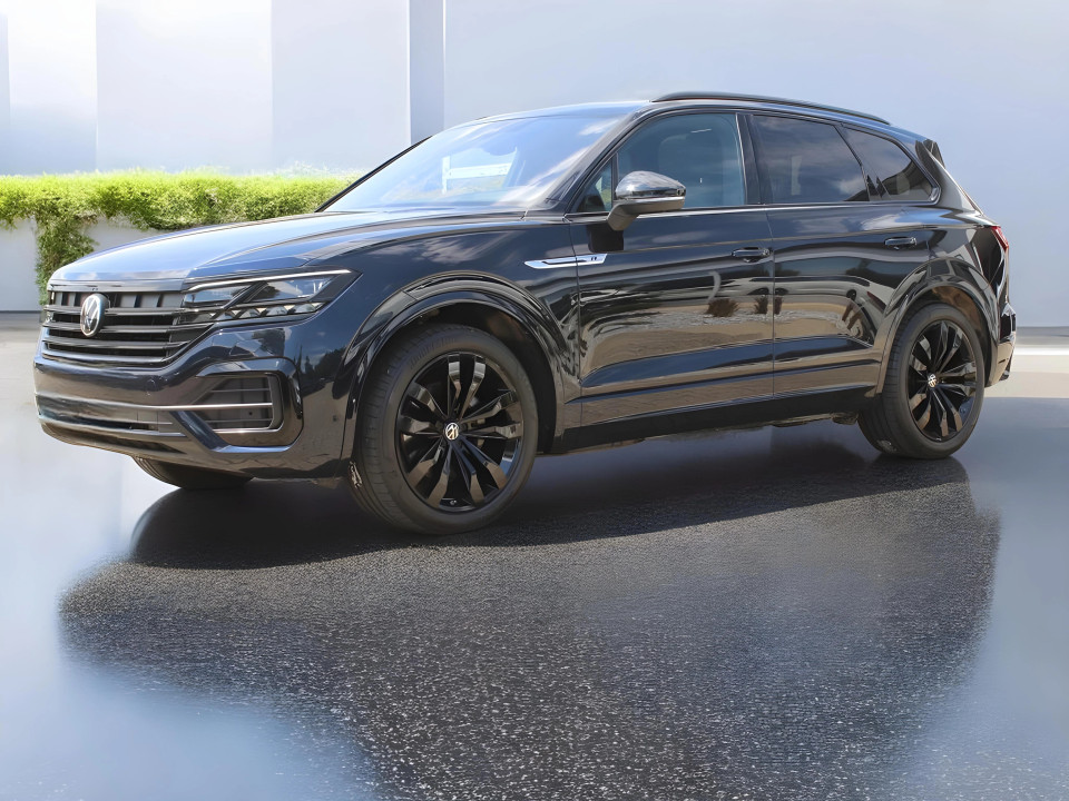 Volkswagen Touareg R-Line 4Motion (1)