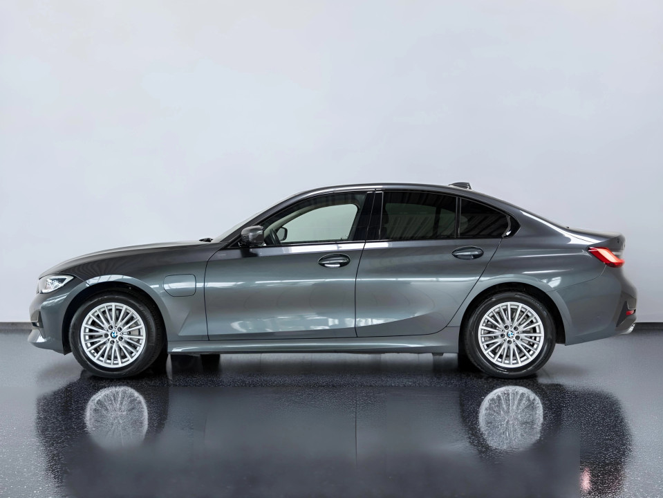 BMW Seria 3 BMW330 e xD Sport Line (3)