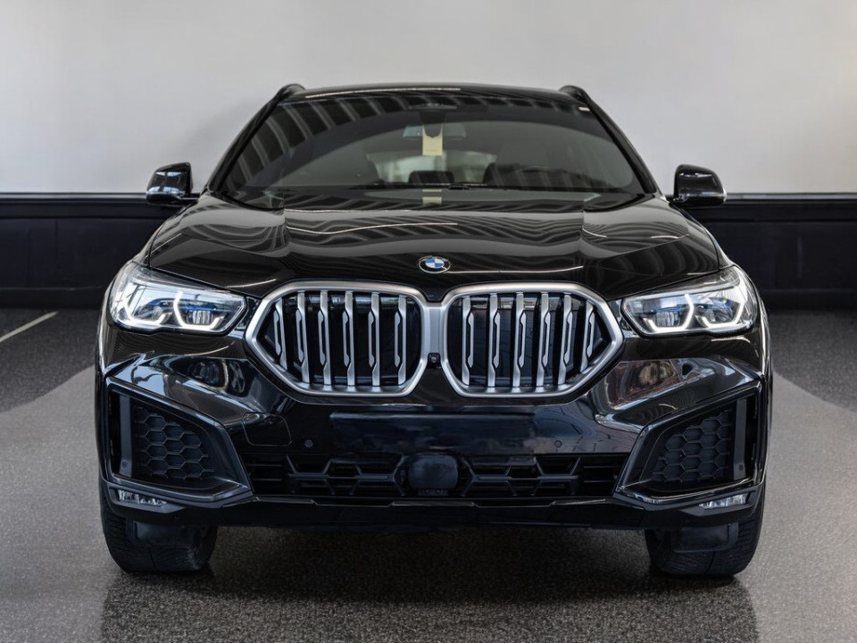 BMW X6 xDrive30d (2)