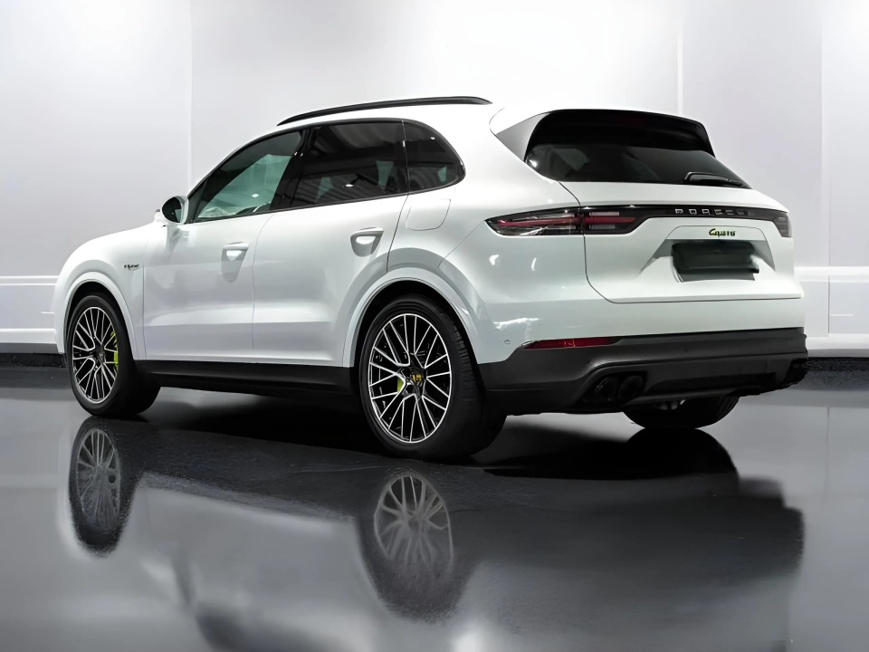 Porsche Cayenne E-Hybrid (3)