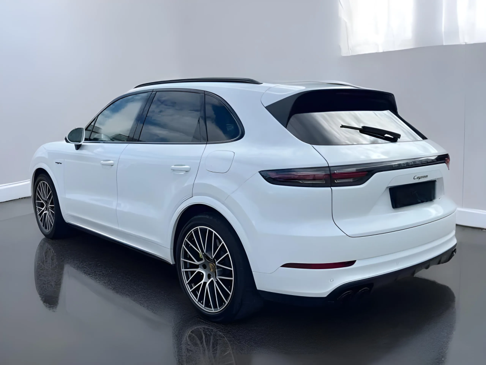 Porsche Cayenne E-Hybrid Platinum Edition (5)