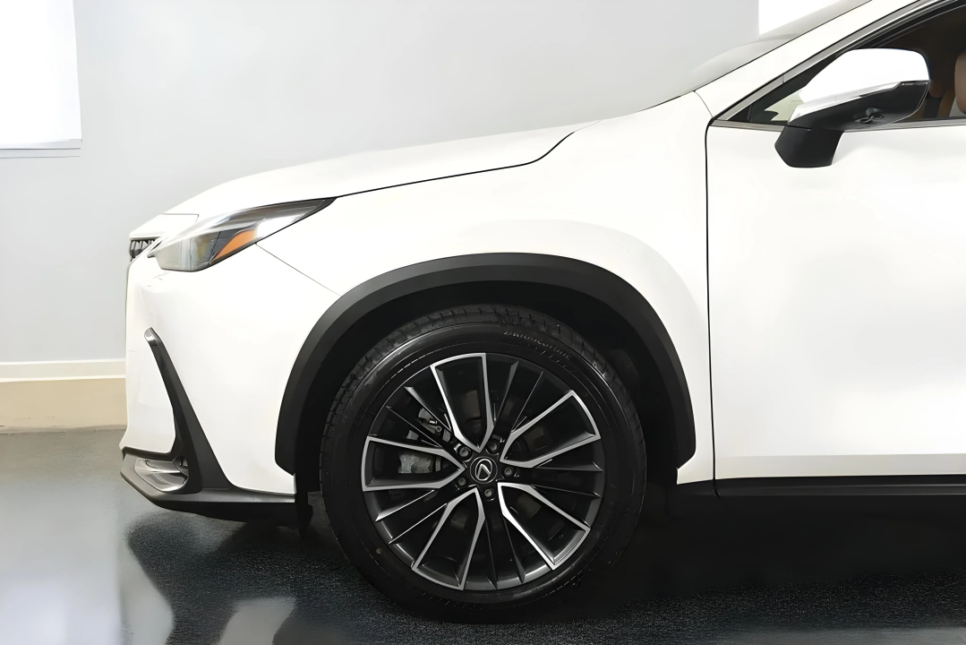 Lexus Seria NX 450h+ Luxury Plug-In - foto 18