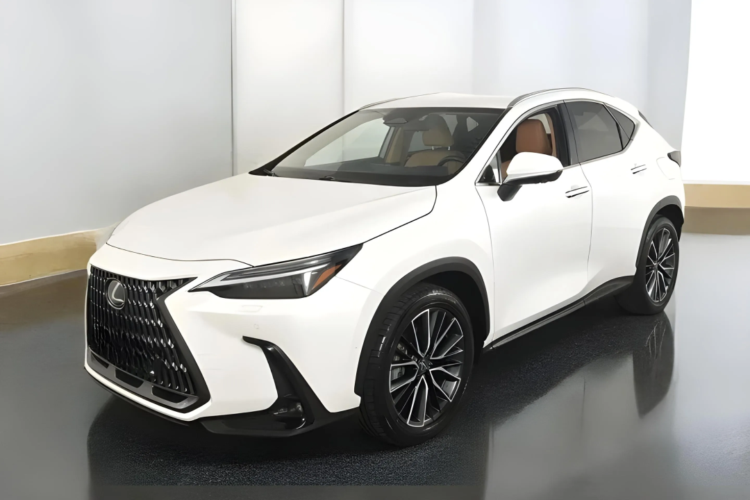 Lexus Seria NX 450h+ Luxury Plug-In (1)