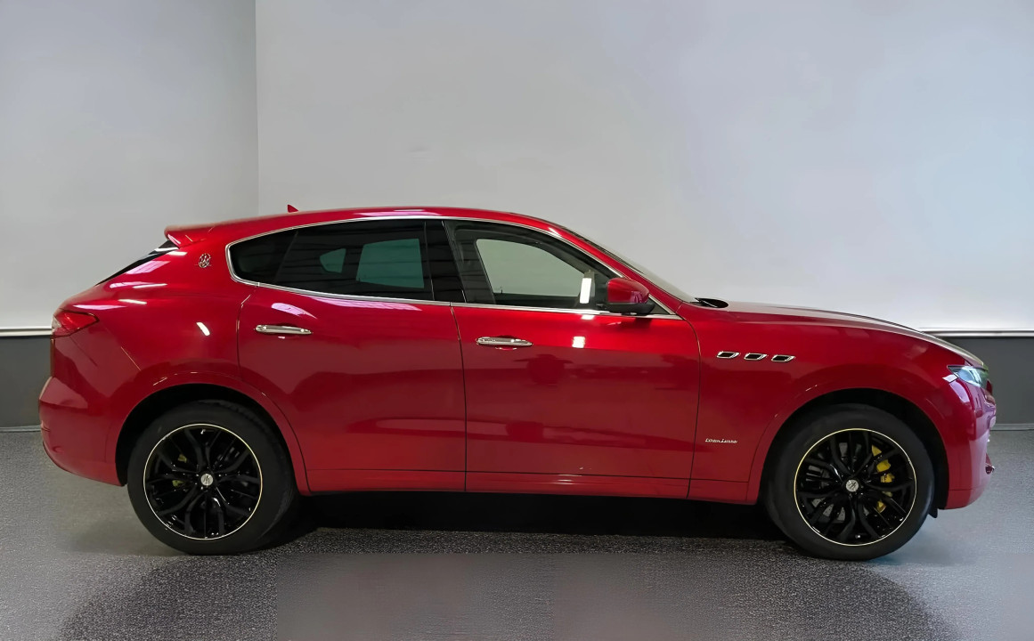 Maserati Levante S Q4 (2)