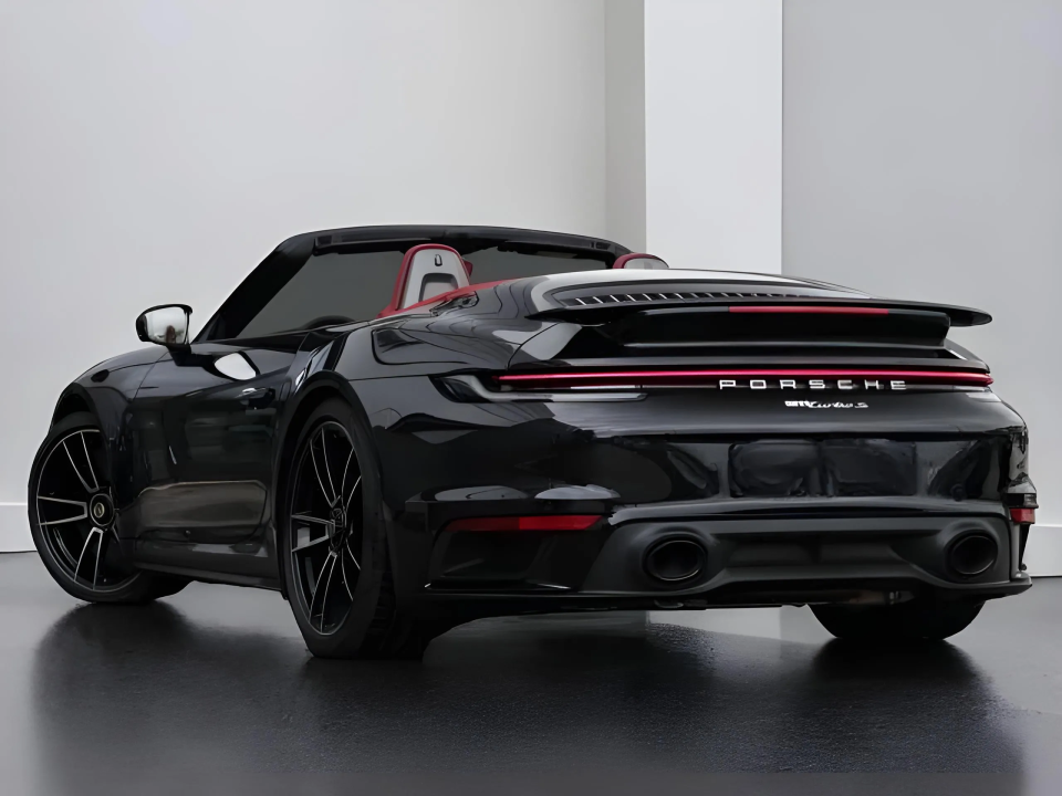 Porsche 911 Turbo S Cabriolet - foto 7