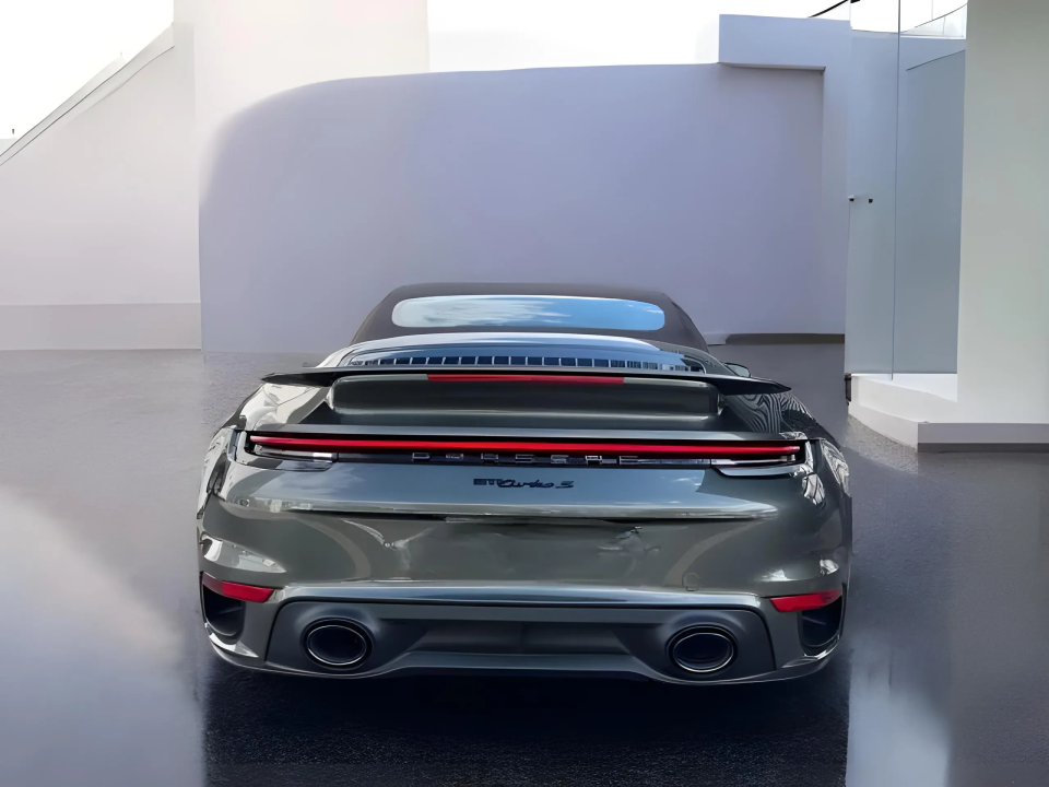 Porsche 911 Turbo S Cabriolet (4)