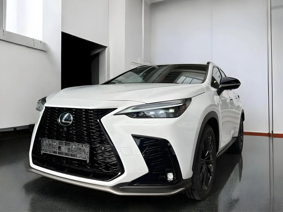 Lexus Seria NX 450h+ PHEV e-Four e-CVT