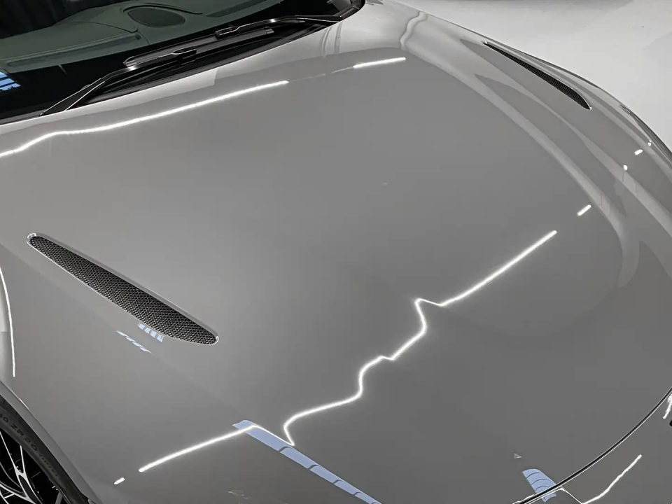 Aston Martin Vantage V8 Coupe - foto 13