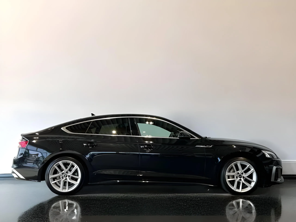 Audi A5 Sportback 45TFSI quattro S tronic S Line (2)