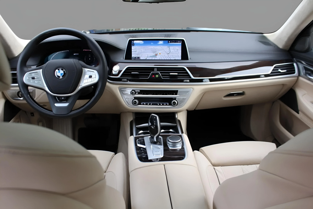 BMW Seria 7 745e PureExcellence - foto 9