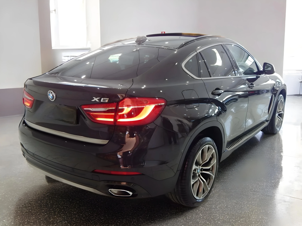 BMW X6 xDrive30d (2)