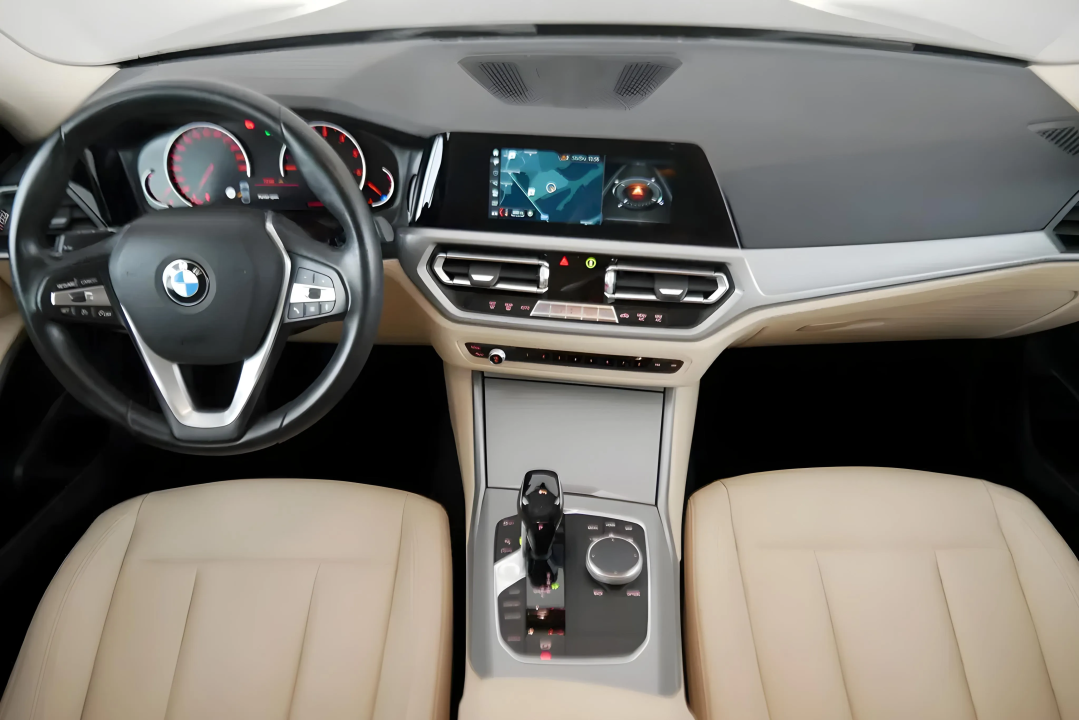 BMW Seria 3 320iA Business - foto 8