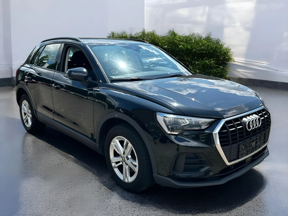 Audi Q3 35 TDI Business Edition S-tronic (1)