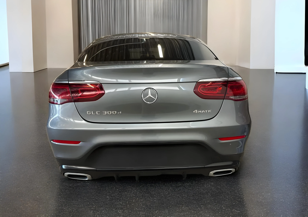 Mercedes-Benz GLC Coupe 300d 4MATIC 9G-Tronic AMG (4)