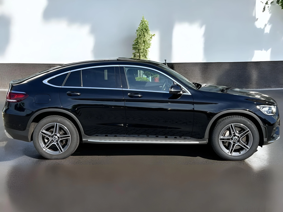 Mercedes-Benz GLC Coupe 300d 4Matic AMG (2)