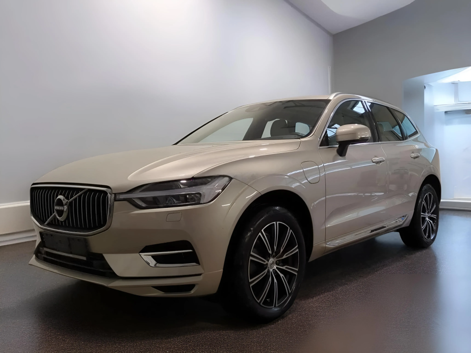 Volvo XC 60 T8 Recharge Inscription (3)