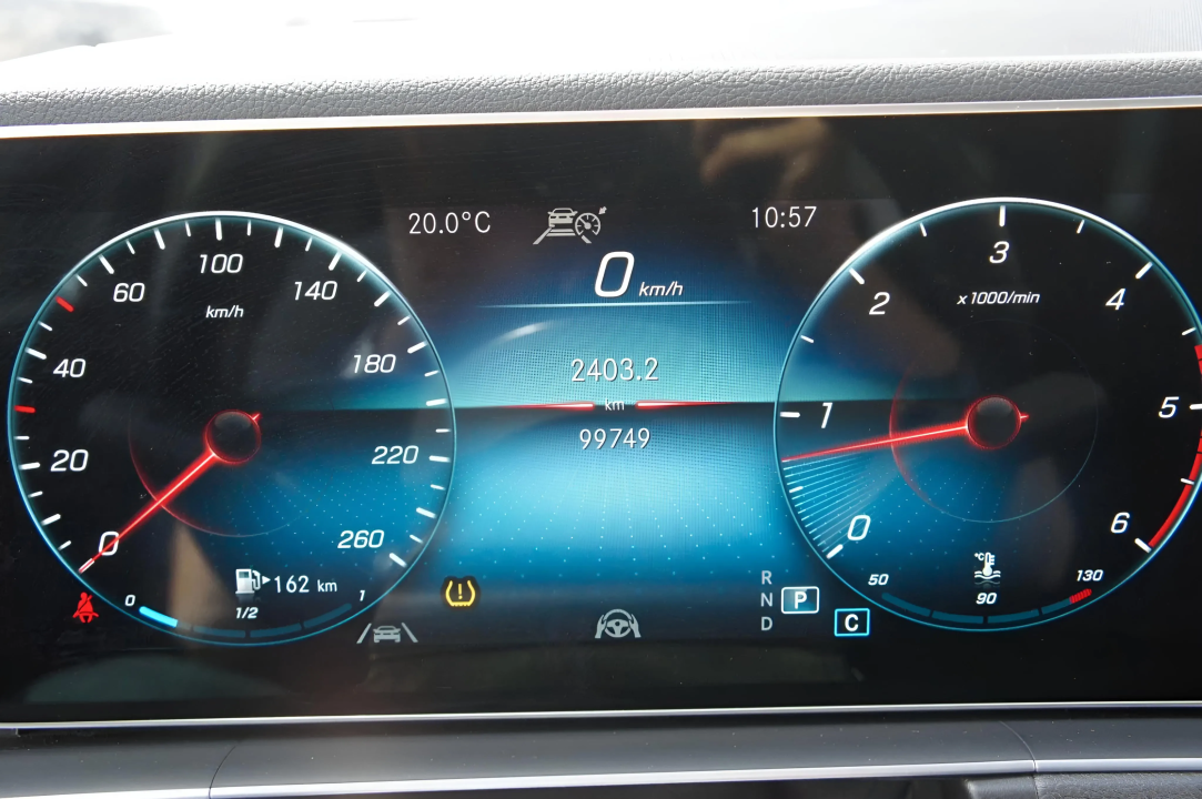 Mercedes-Benz GLE 350d 4Matic - foto 8