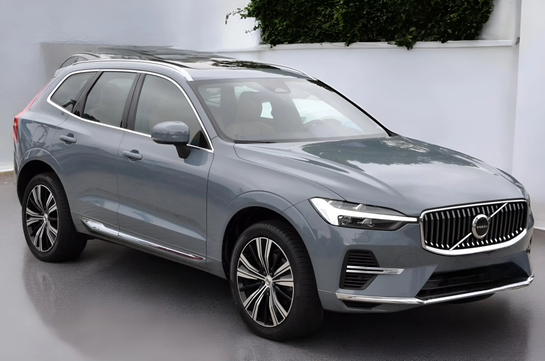 Volvo XC 60 Inscription Recharge AWD (1)