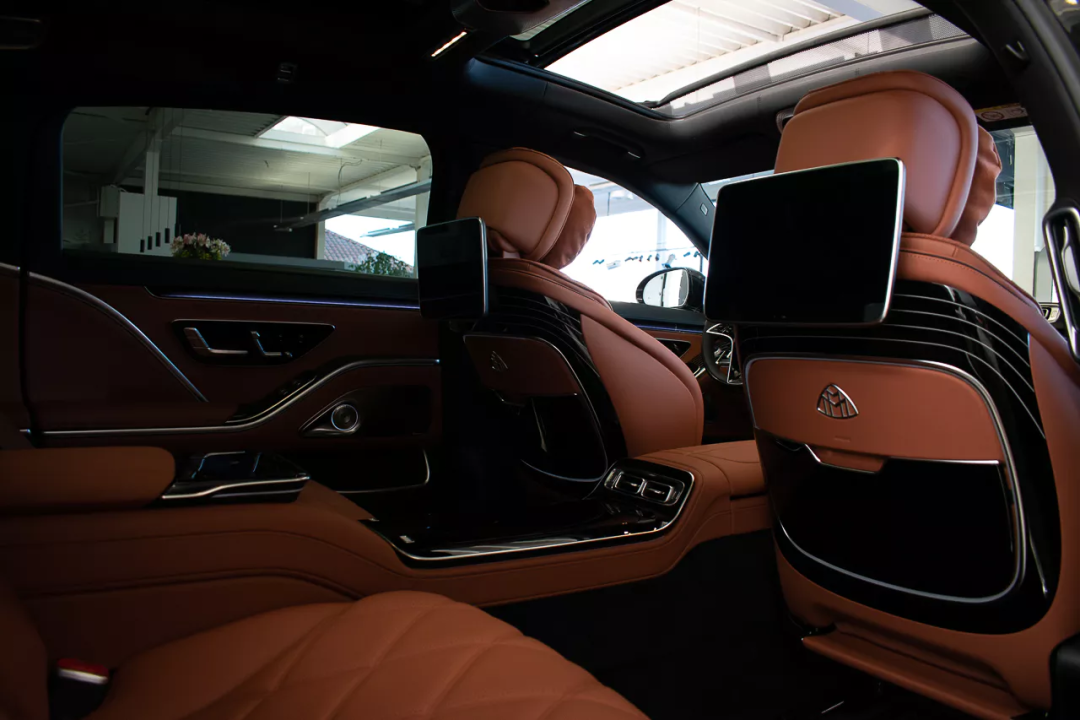 Mercedes-Benz Maybach S580 MY2023 *FIRST CLASS* - foto 8