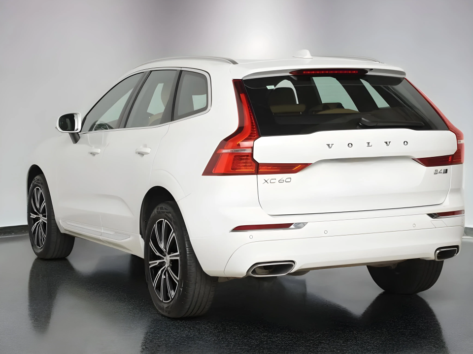 Volvo XC 60 B4 AWD Inscription (2)