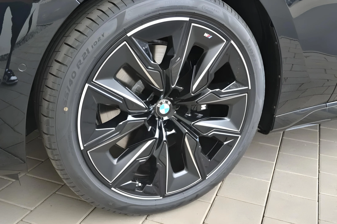 BMW Seria 7 740d xDrive MHEV M-Sport - foto 8