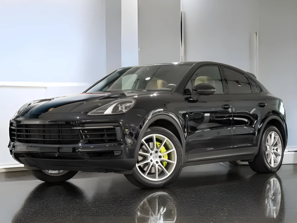 Porsche Cayenne Coupe E-Hybrid (1)