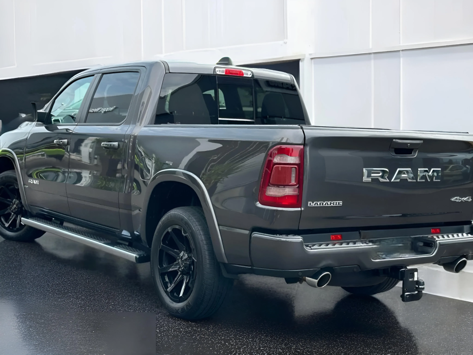 Dodge RAM LARAMIE SPORT (5)