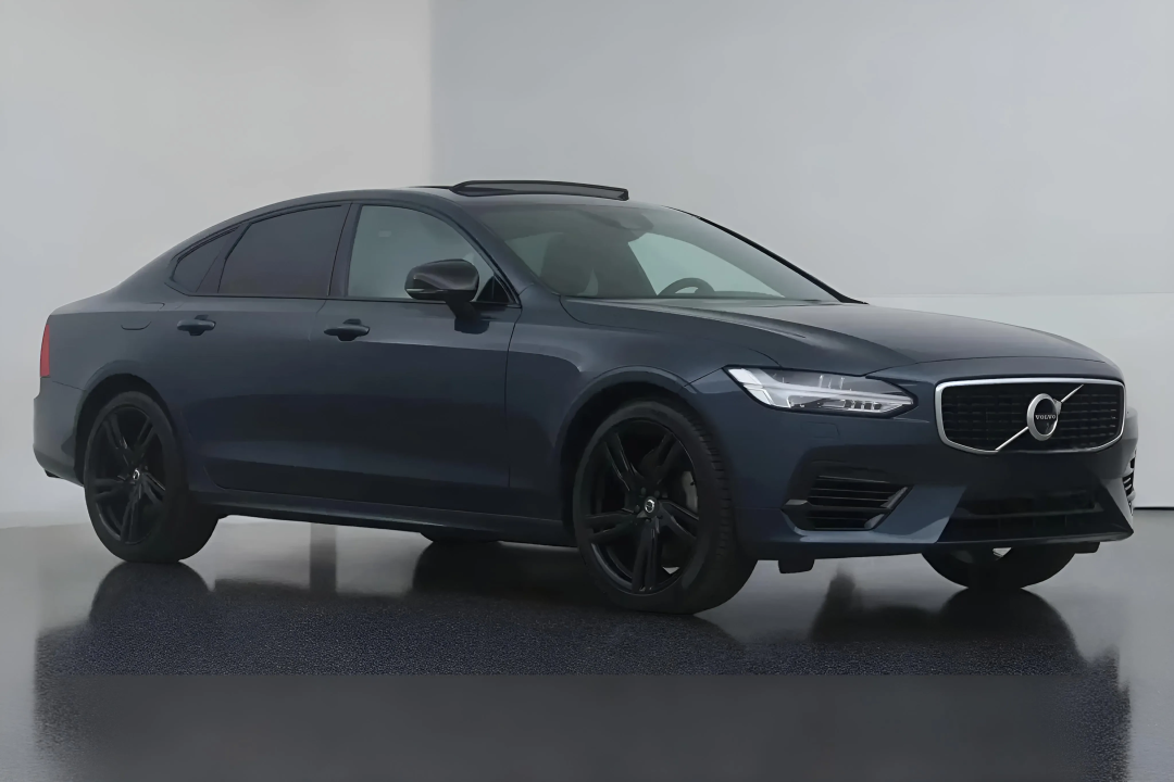 Volvo S90 T8 Recharge AWD R-Design (1)